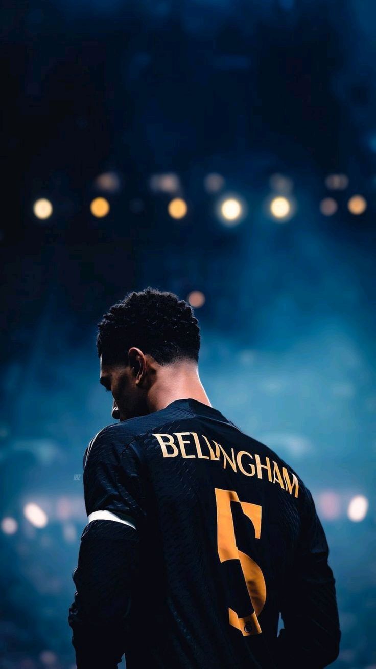 736x1308 Wallpaper └