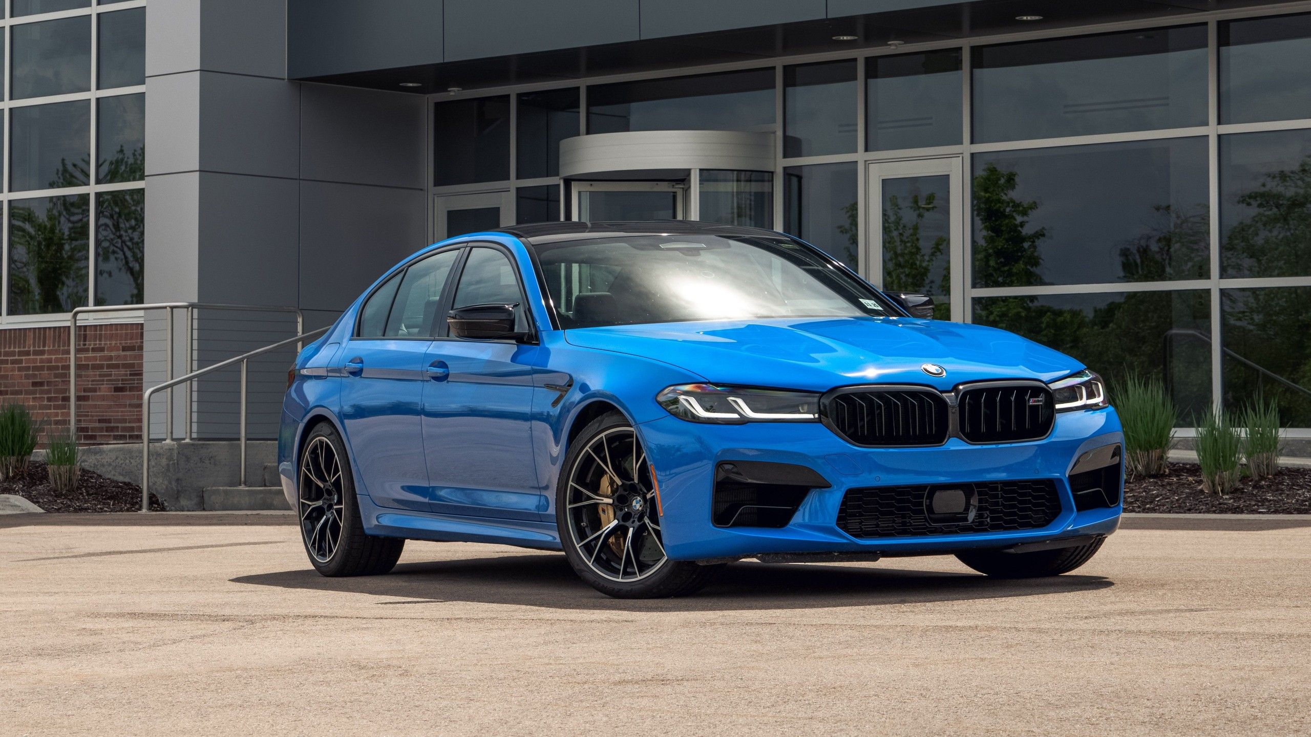 2560x1440 BMW M5 Competition 2 4K 5K HD Cars Wallpaper