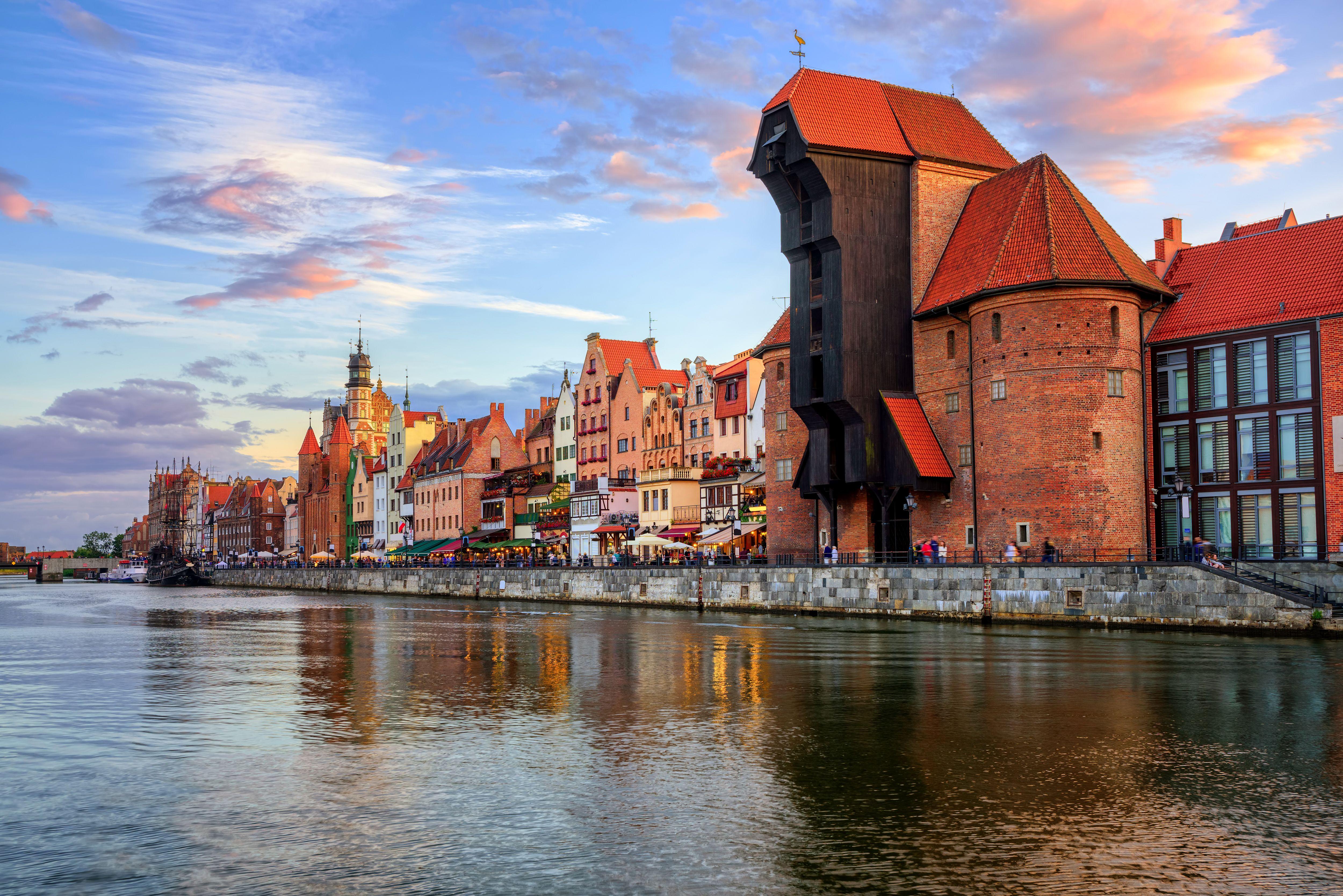 5000x3337 Gdansk Poland House Town City Wallpaper:5000x3337