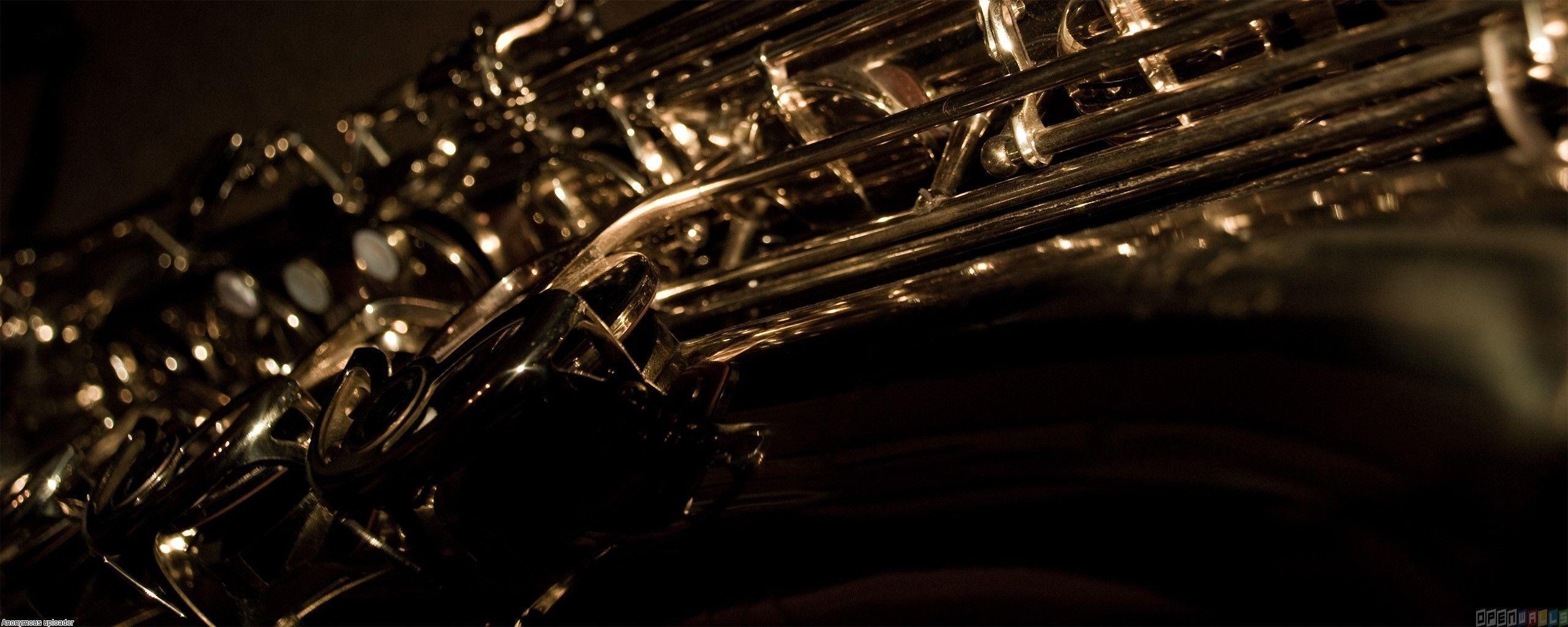2560x1024 Saxophone Wallpaper