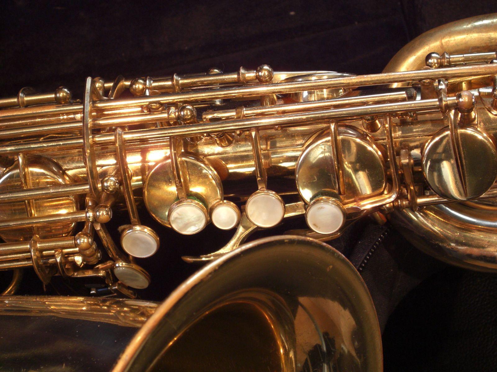 1600x1200 Sax Player Wallpaper. Tennis Player Wallpaper, Halo 5 Multiplayer Wallpaper and Guitar Player Wallpaper