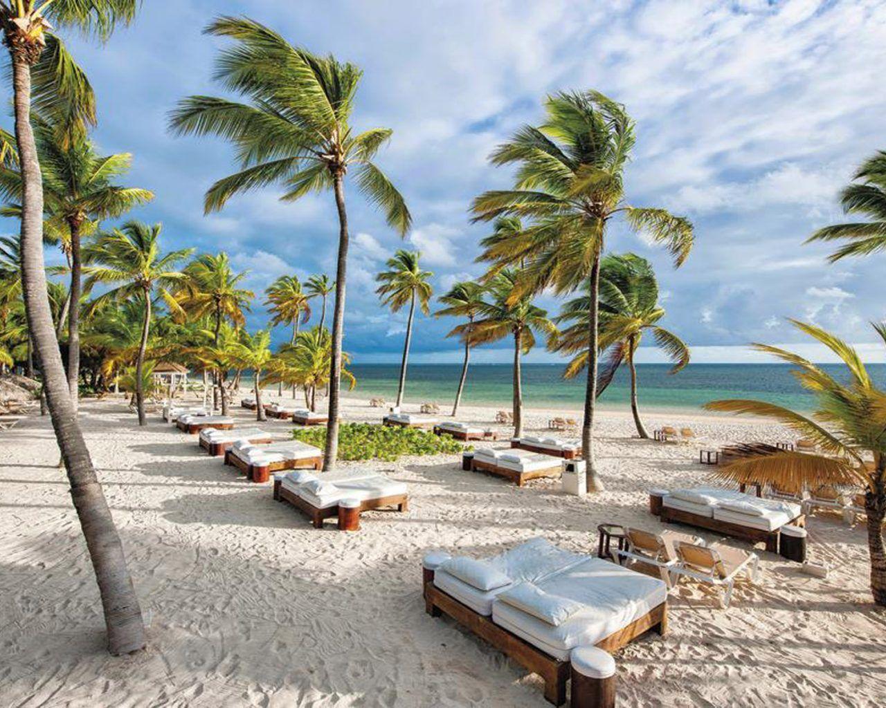 1280x1024 Catalonia Bavaro Beach With Palm Punta Cana Dominican Republic Desktop Wallpaper Download Free :