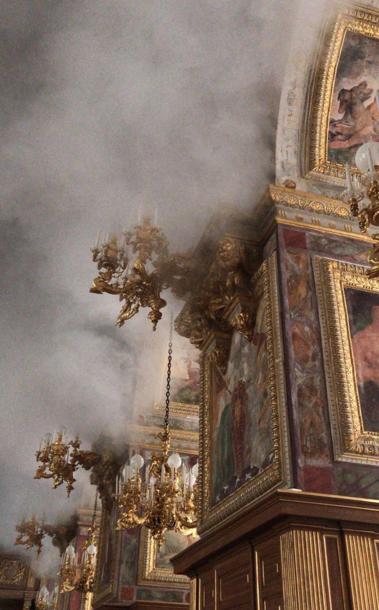 1242x2000 art #renaissance #gold #architecture #aesthetic #fineart #luxury #Architecturesketch. Aesthetic art, Art and architecture, Art wallpaper