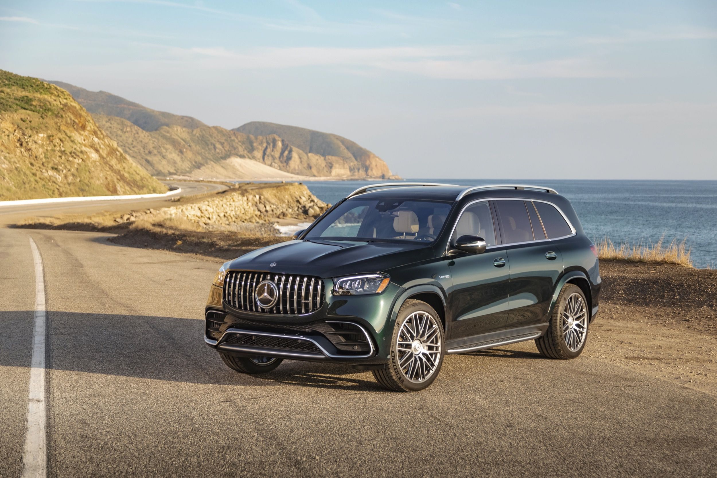 2500x1666 Download SUV Green Car Mercedes Benz GL Class Mercedes Benz Vehicle Mercedes AMG GLS 63 HD Wallpaperx1666