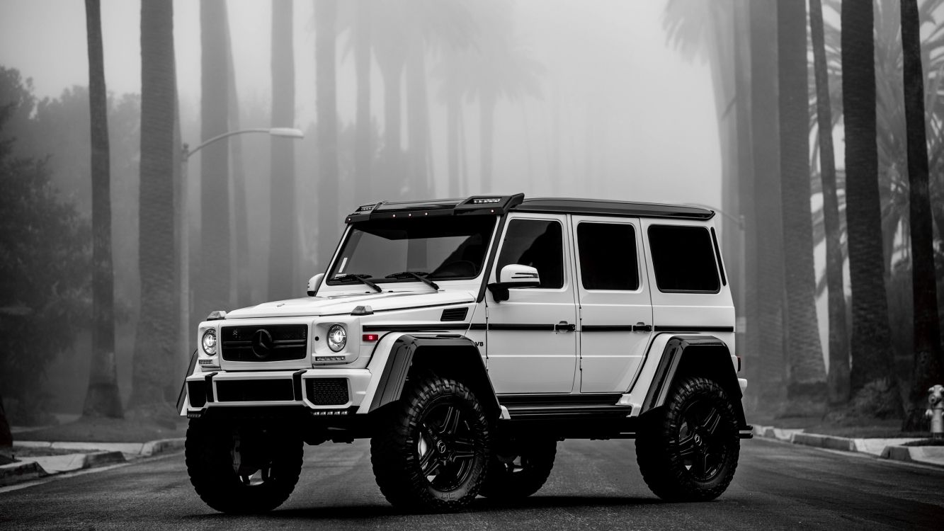 1333x750 Wallpaper Grayscale Photo of Jeep Wrangler, Background Free Image