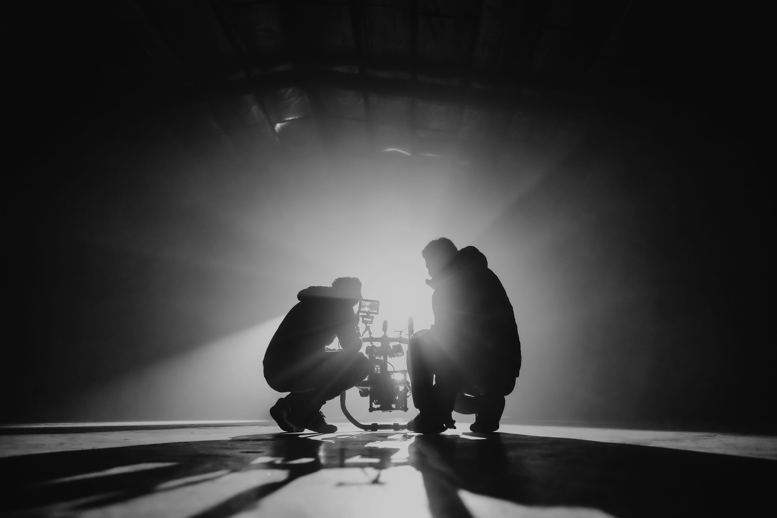 3000x2003 Film Direction Wallpaper
