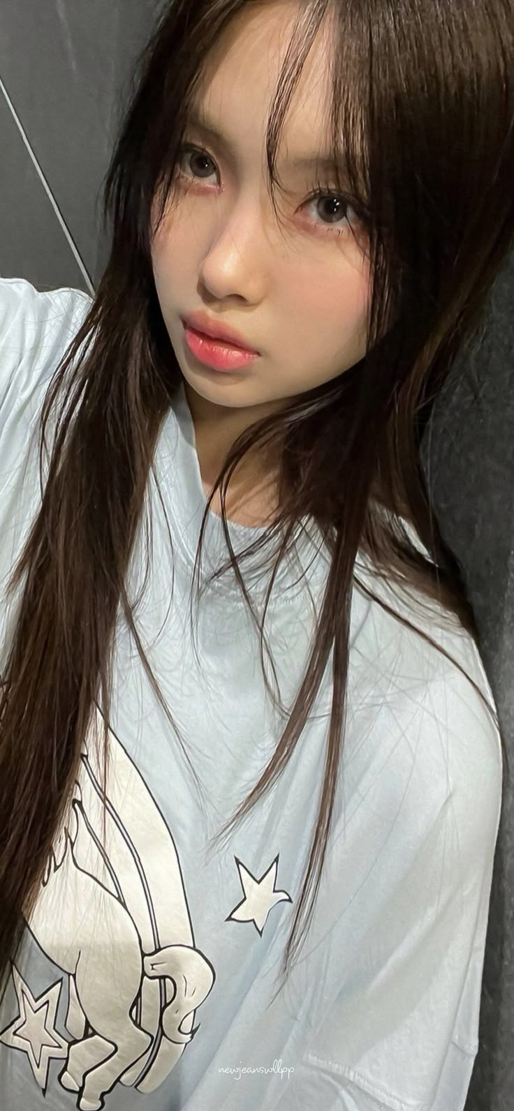 736x1592 HYEIN WALLPAPER