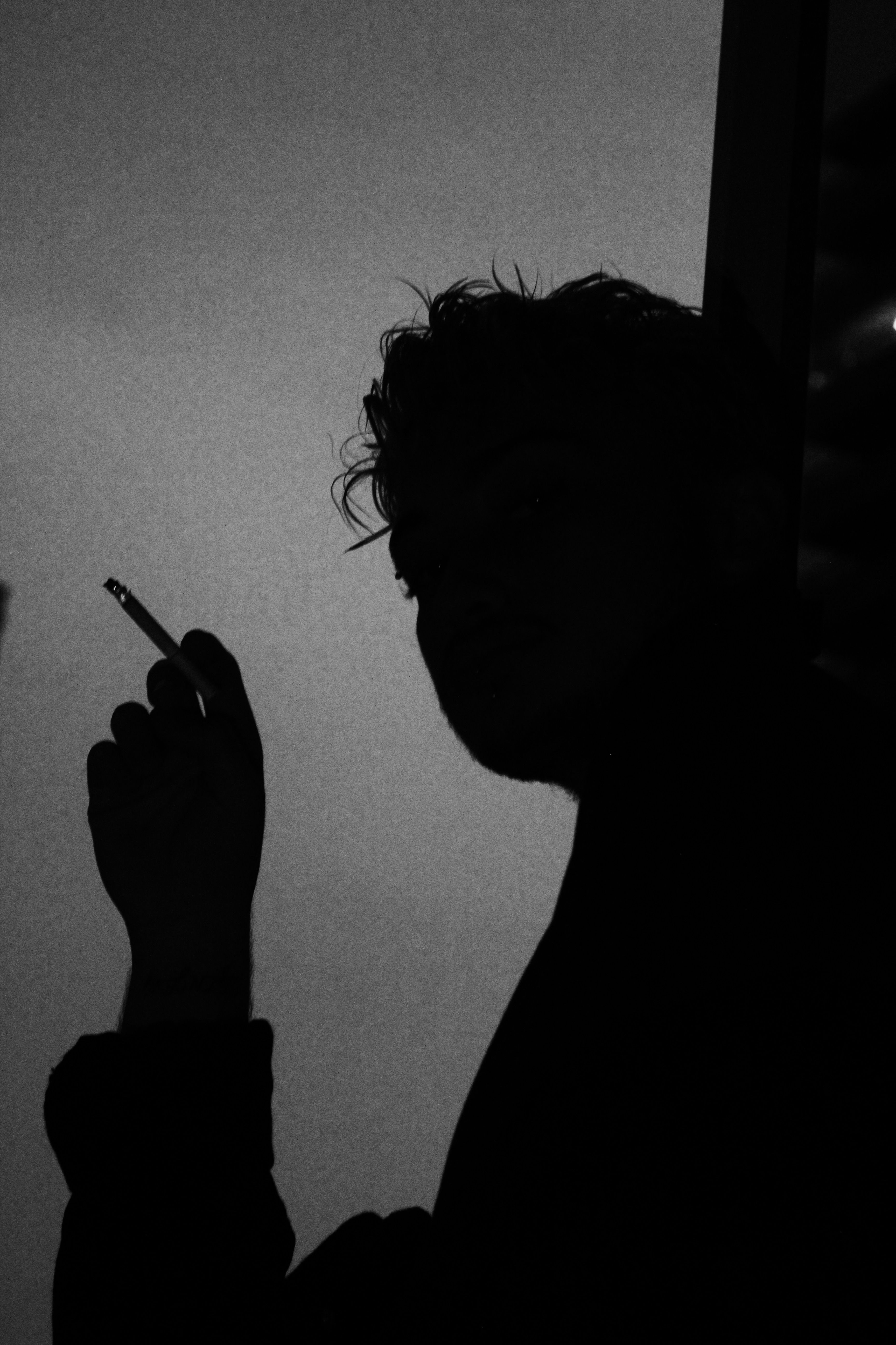 3456x5184 Man Smoking a Cigarette · Free