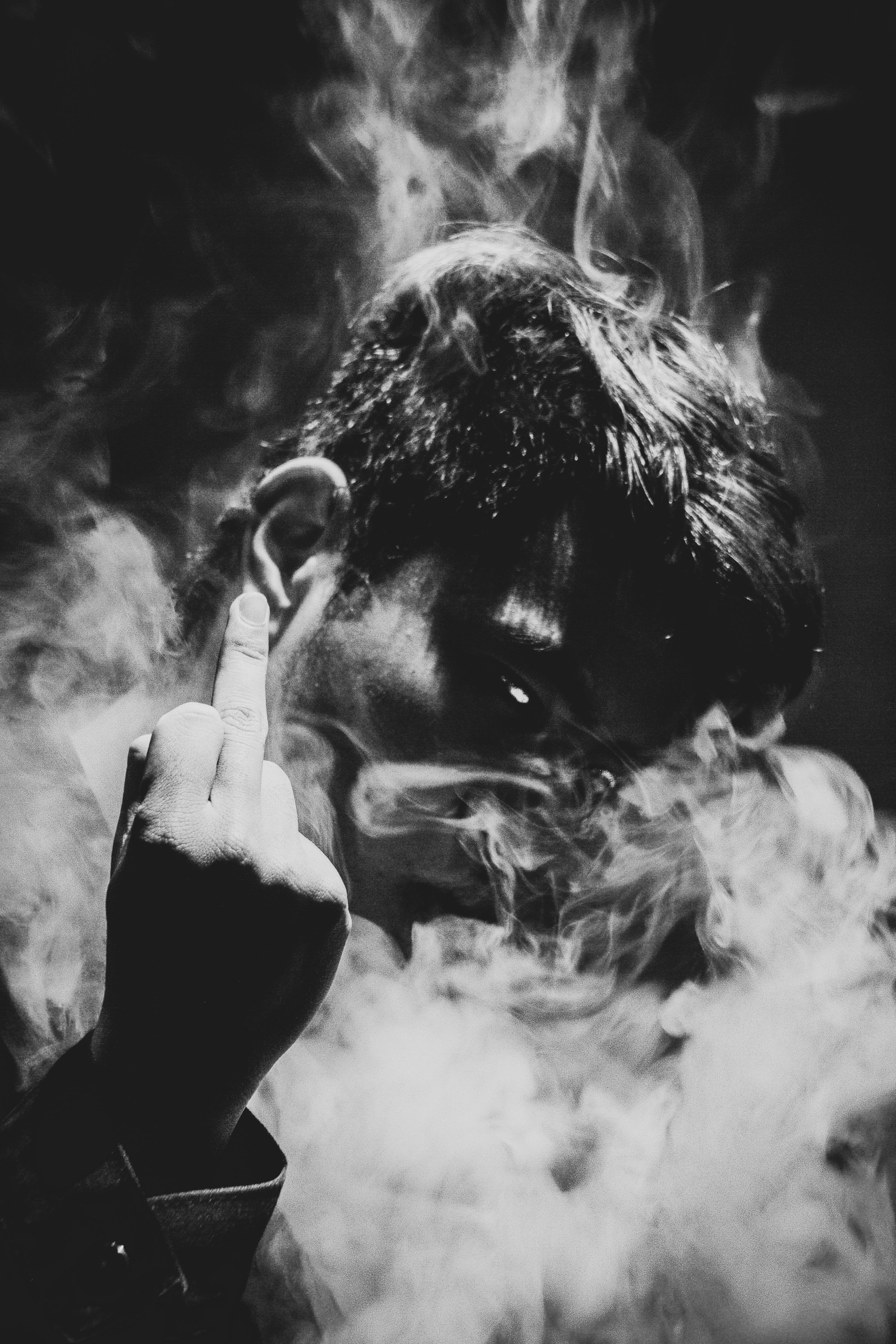 3000x4500 Smoking man photo