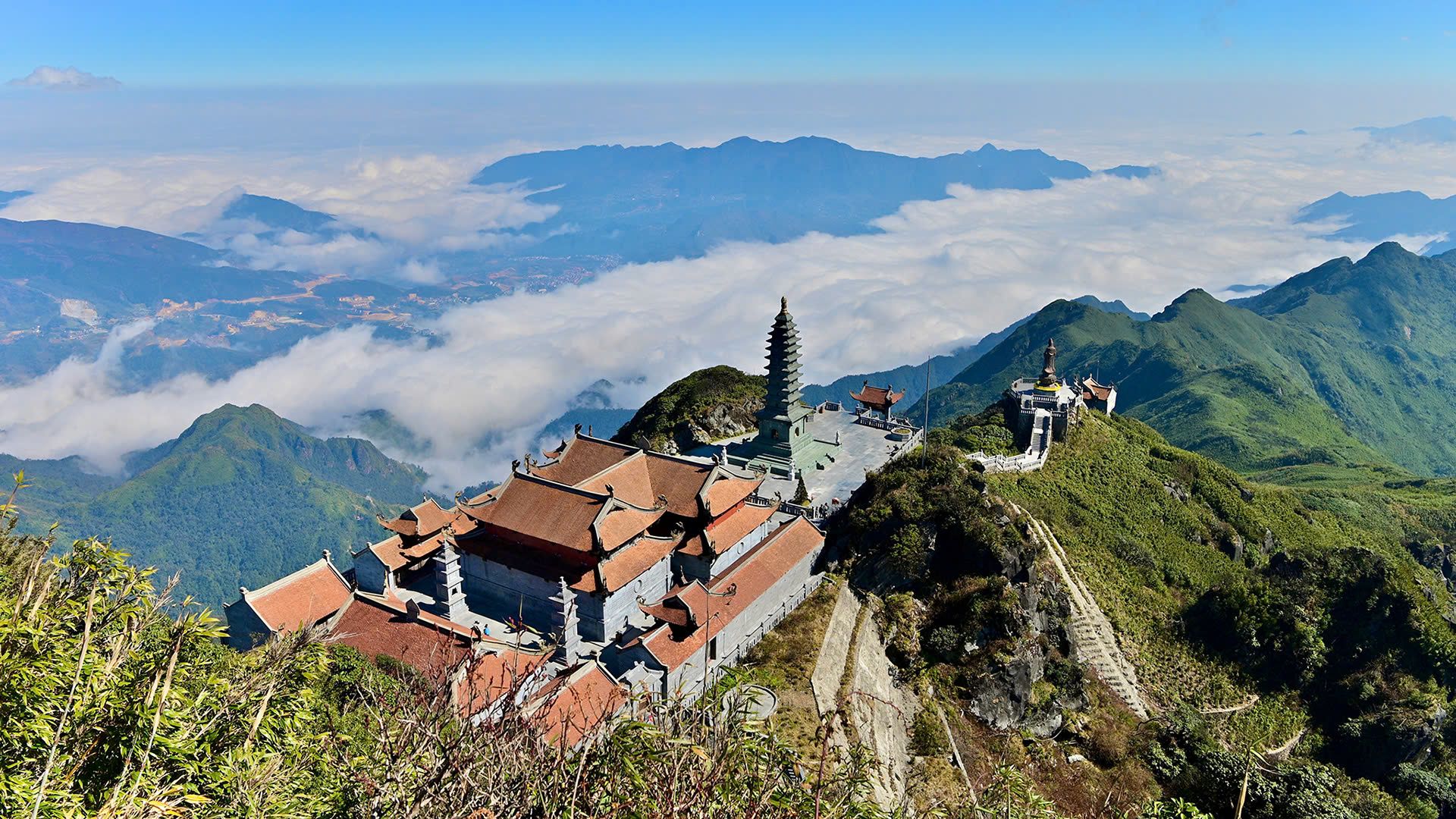 1920x1080 2D2N Sapa Trekking & Fansipan Peak Tour from Hanoi by Train & Bus
