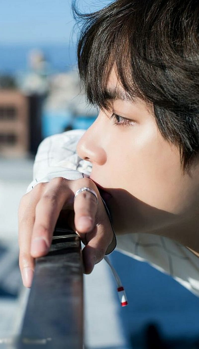 800x1405 Kim Taehyung V, bts v, taehyung, bts, army, idol, kpop, music, HD phone wallpaper