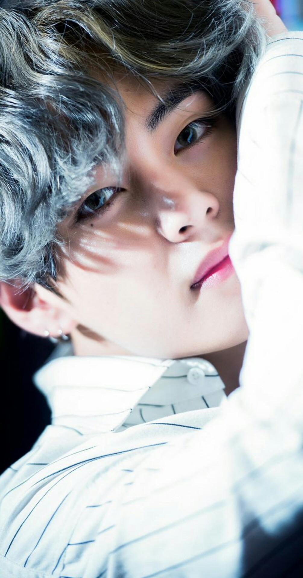 1005x1920 BTS Kim Taehyung Wallpaper