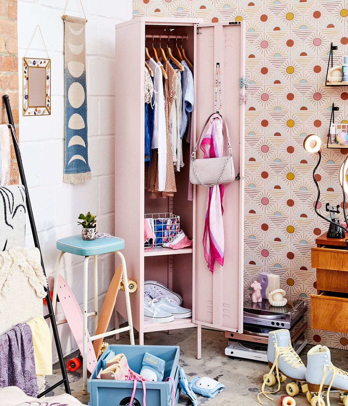 1200x1400 Your Guide to Dorm Room Organization