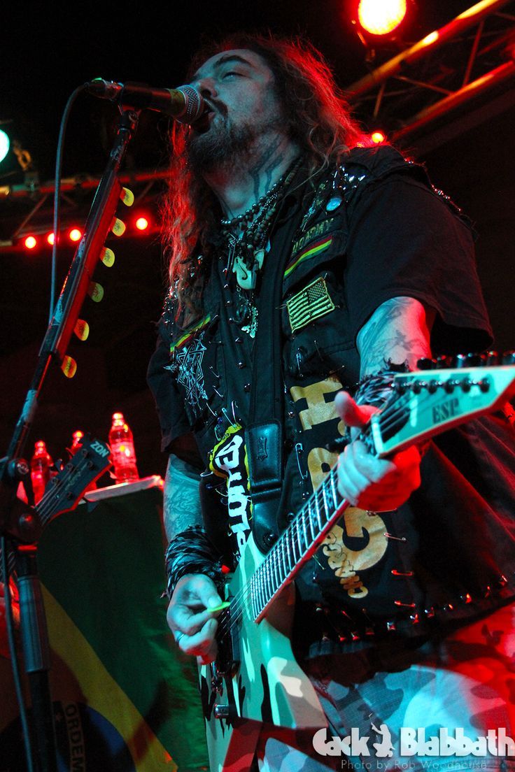 736x1104 Max Cavalera of Soulfly and Sepultura