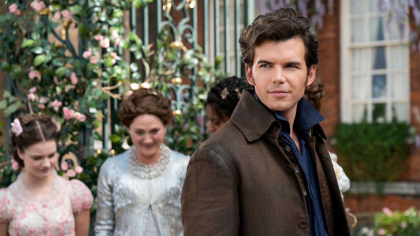 1600x900 New 'Bridgerton' season 3 photo featuring Penelope and Colin released
