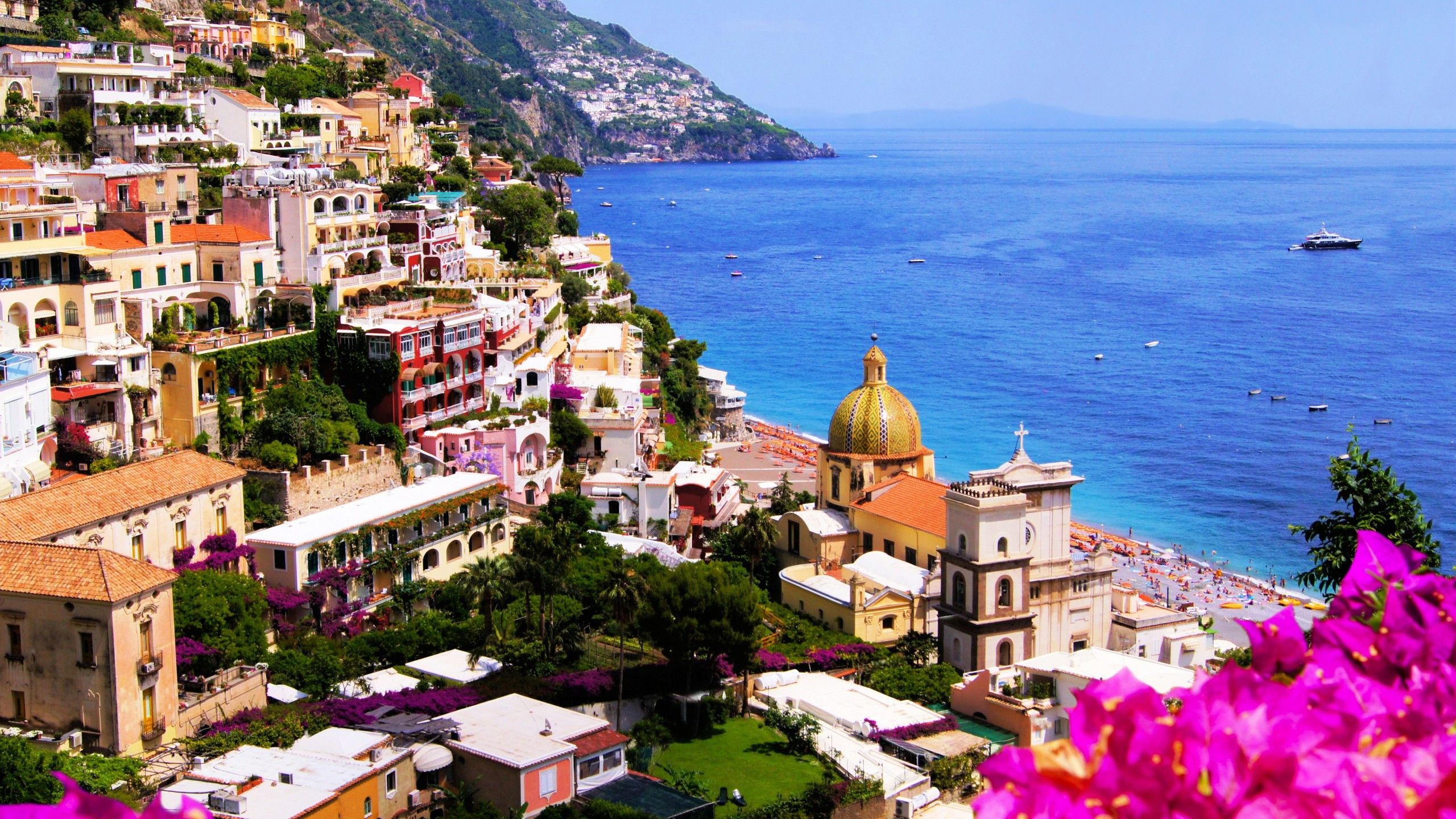 2560x1440 Amalfi Coast Mediterranean Gulf of Salerno in Southern Italy 4K 5K HD Travel Wallpaper