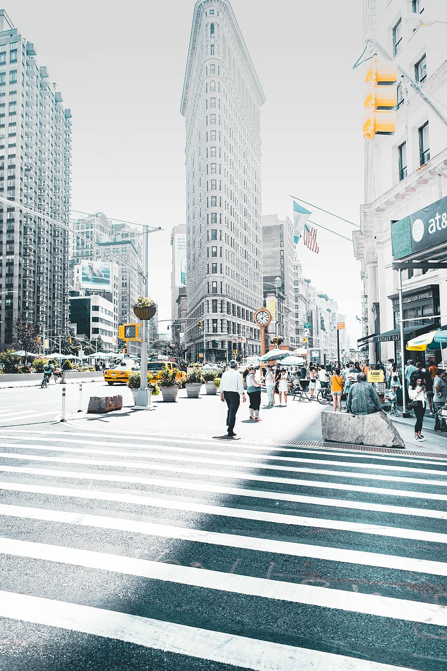 910x1365 Street corner 1080P, 2K, 4K, 5K HD wallpaper free download
