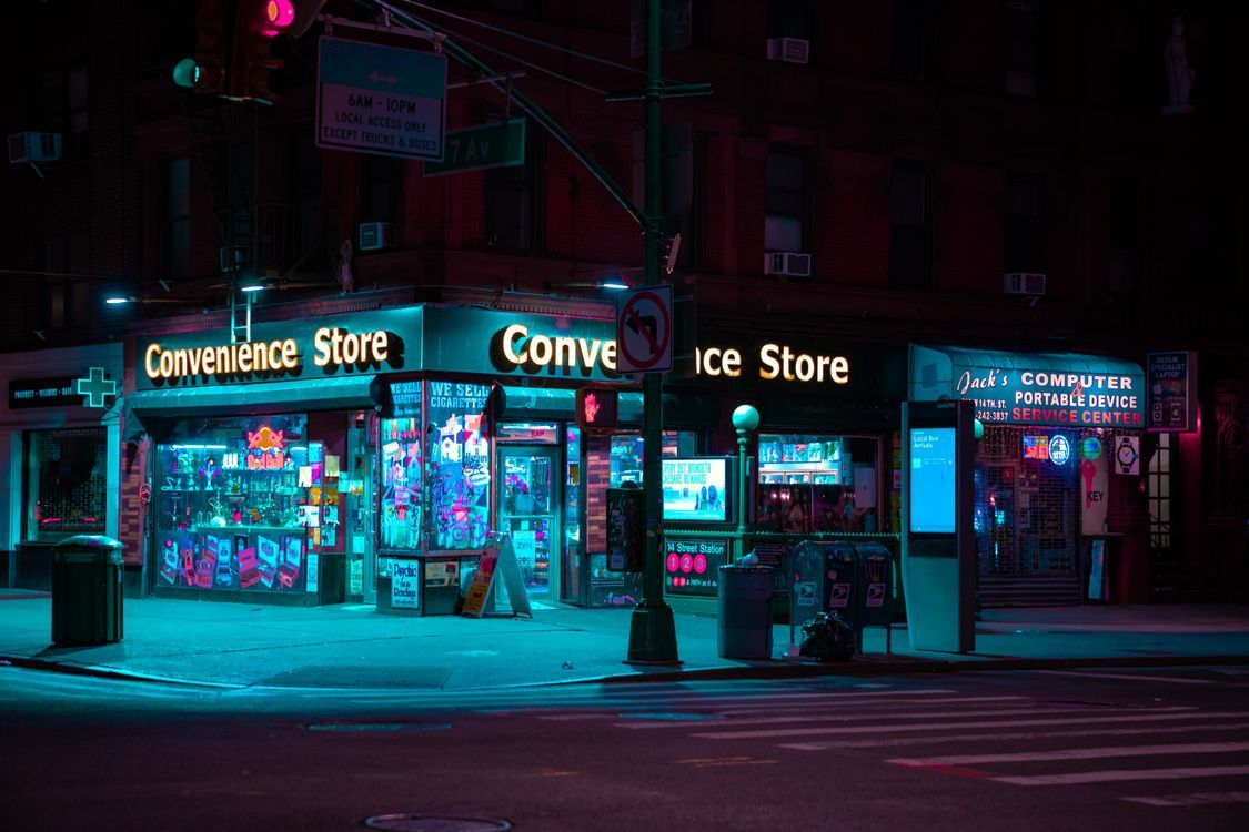 1125x750 Convenience Store · Free