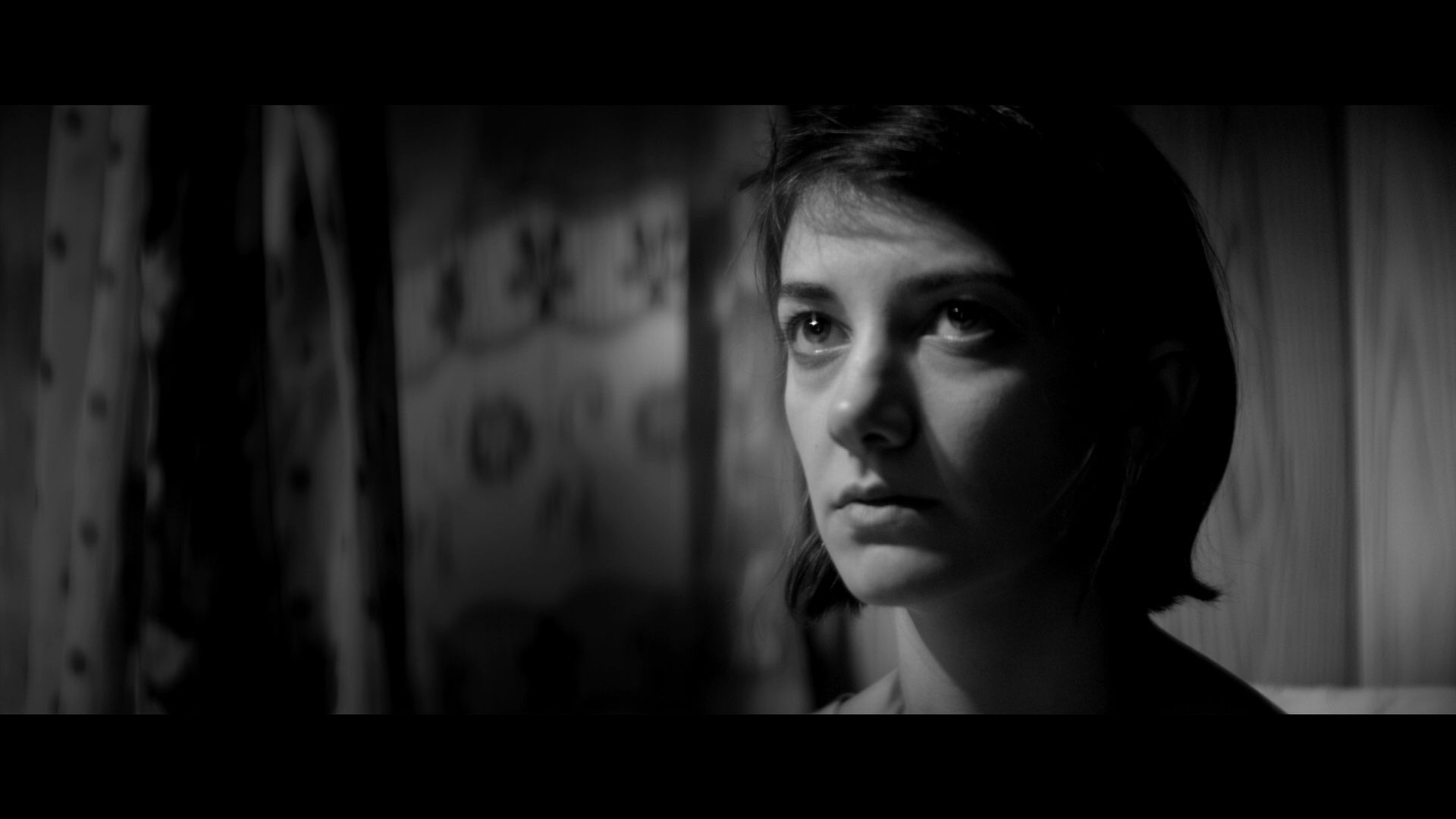 1920x1080 A Girl Walks Home Alone At Night Blu Ray