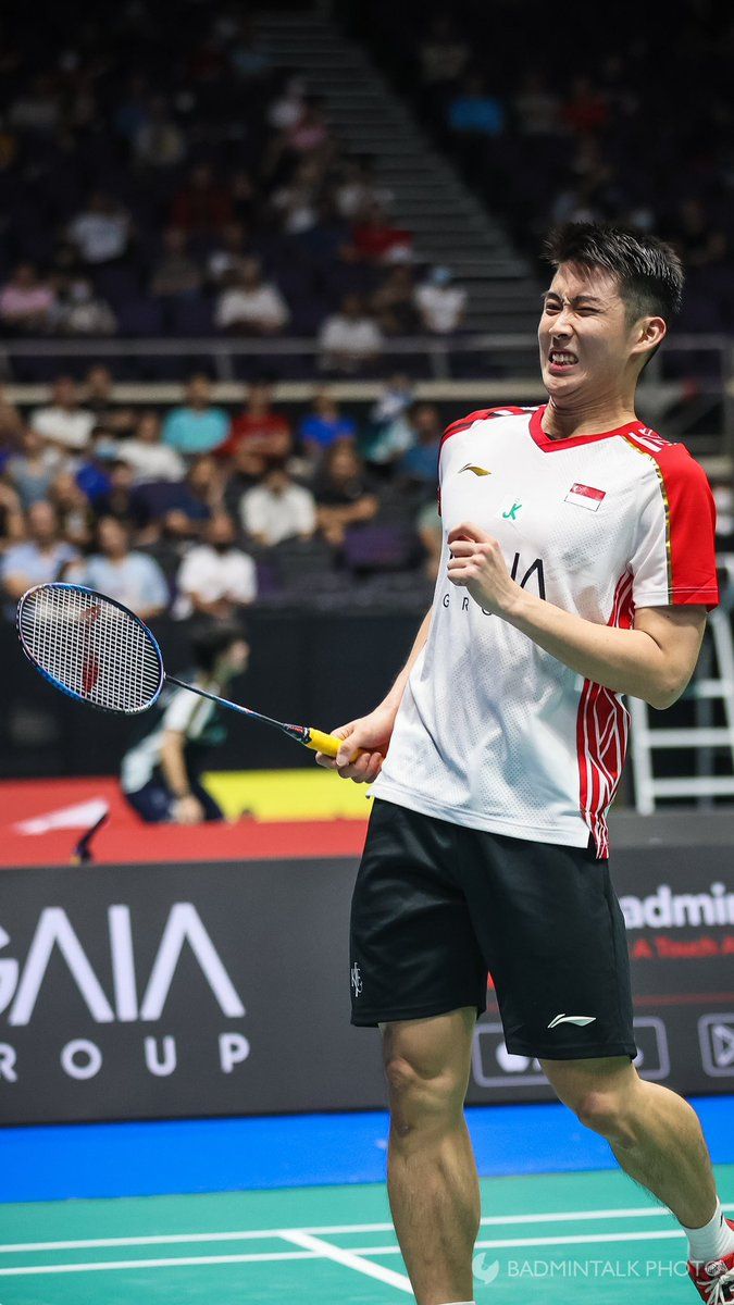675x1200 Wallpaper for you featuring Loh Kean Yew and Christo Popov! #BadmintalkPhoto #LockScreen #SBO2023 #SingaporeOpen2023