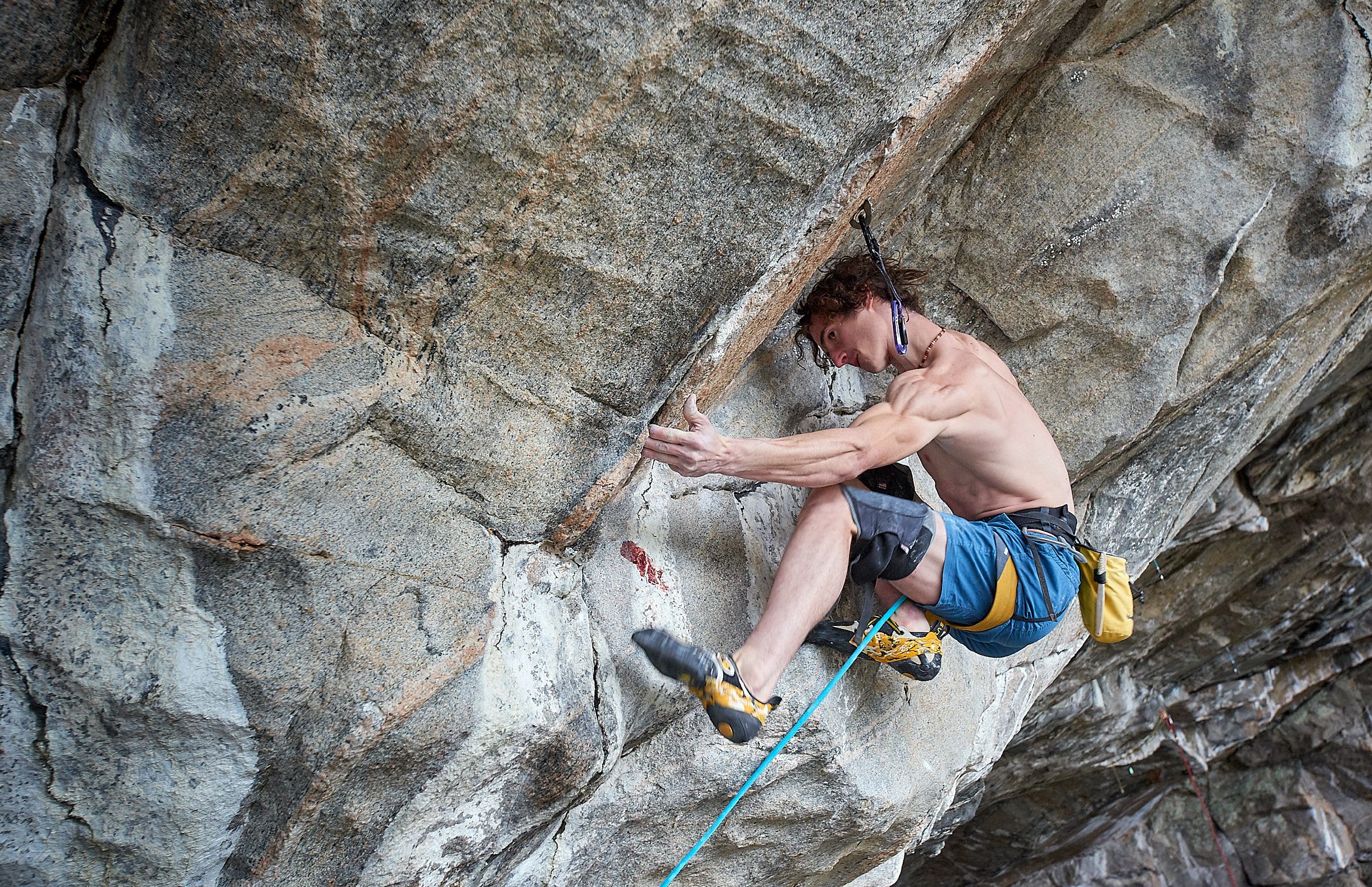 2377x1536 Adam Ondra Wallpaper