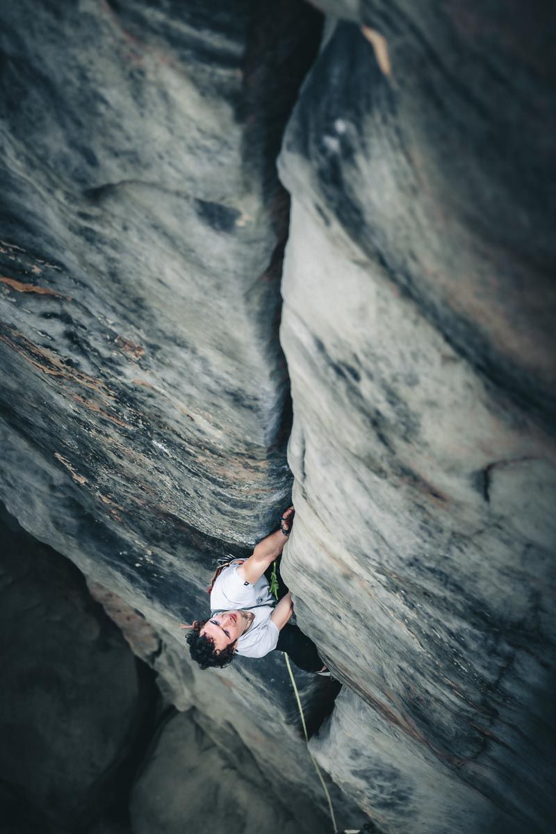 800x1200 Adam Ondra braves Adršpach with Will Bosi, the Wide Boyz and local legend Špek