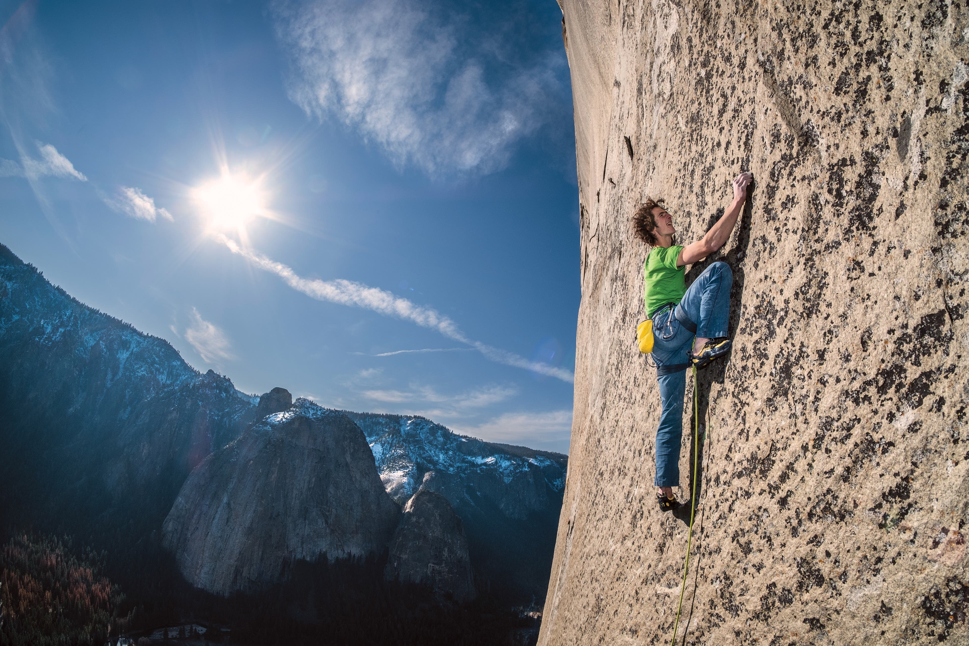 3840x2560 New Dawn: Adam Ondra's Groundbreaking Ascent of the Dawn Wall