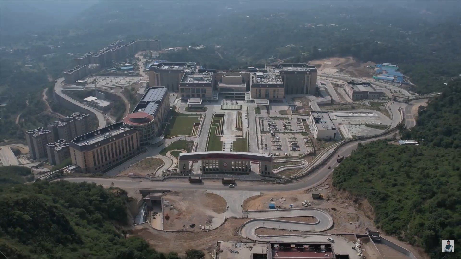 1920x1080 Chandrashekhar Dhage on X: #AIIMS #Bilaspur #HimachalPradesh. It will be inaugurated tomorrow by PM Shri Narendra Modi. Completed in Record time (start in early 2019) despite covid challenges. / X