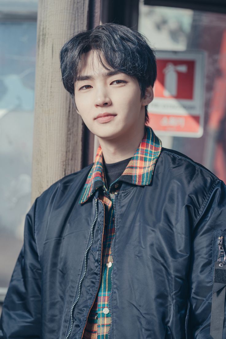 736x1104 Baek Seo Ho. Cafe Minamdang Kdrama
