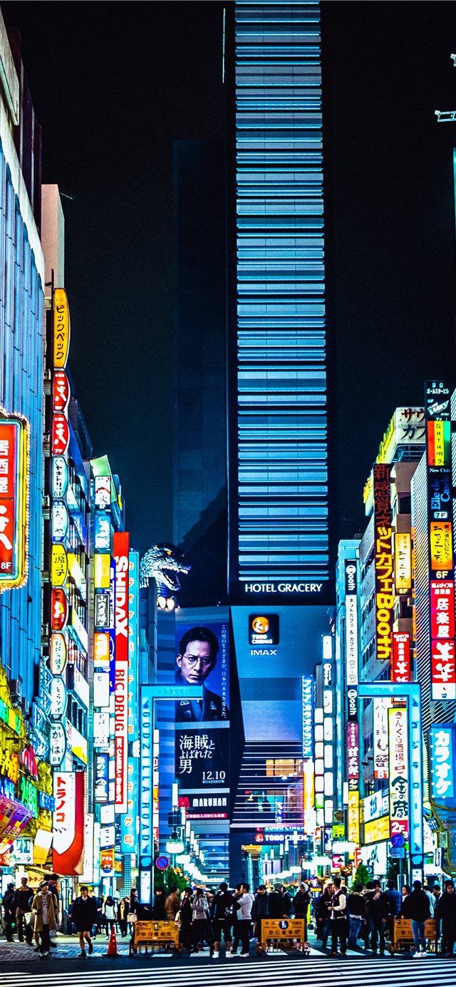 640x1385 photo of people crossing road iPhone X Wallpaper Free Download