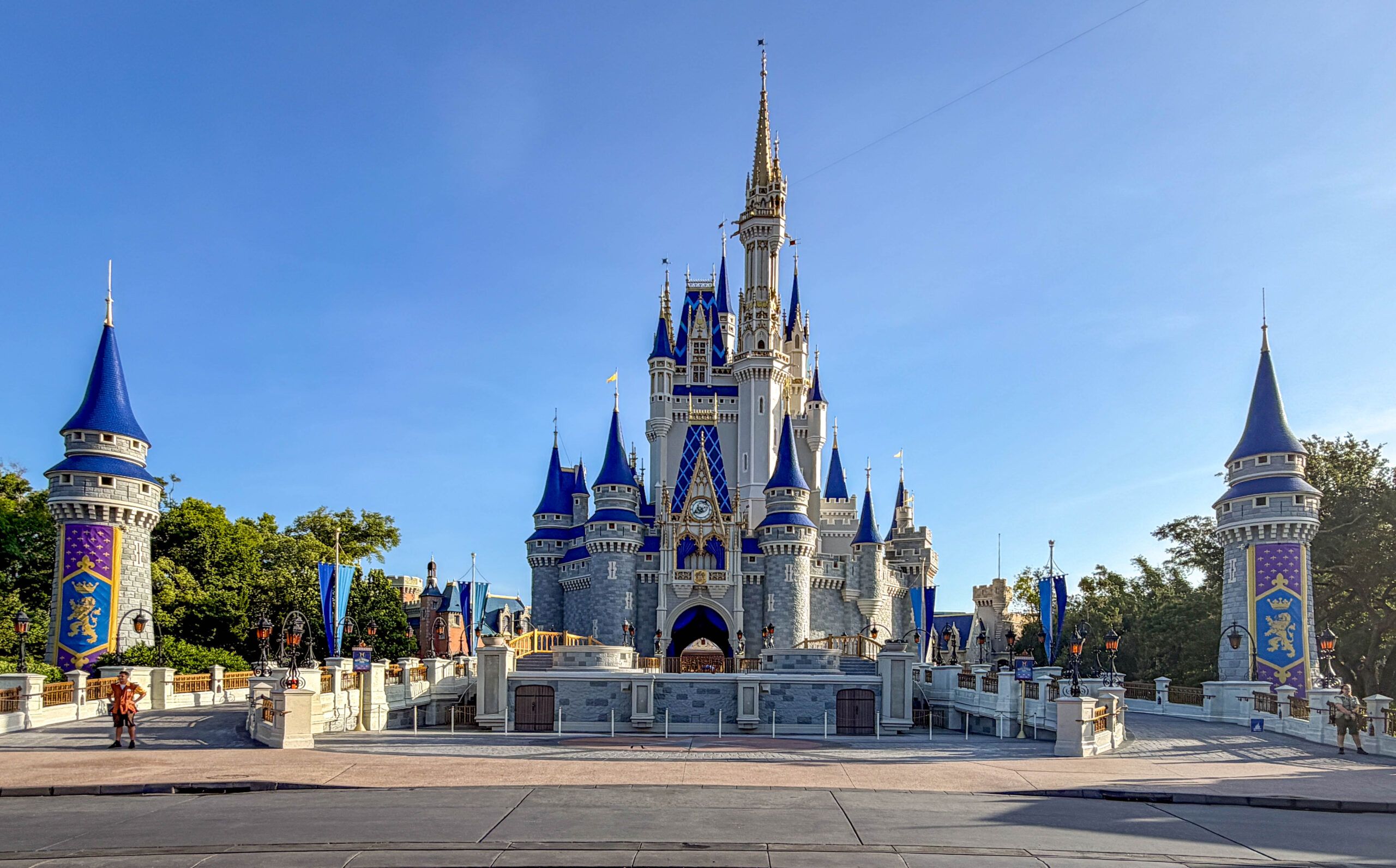 2560x1592 A Quick Guide to Magic Kingdom