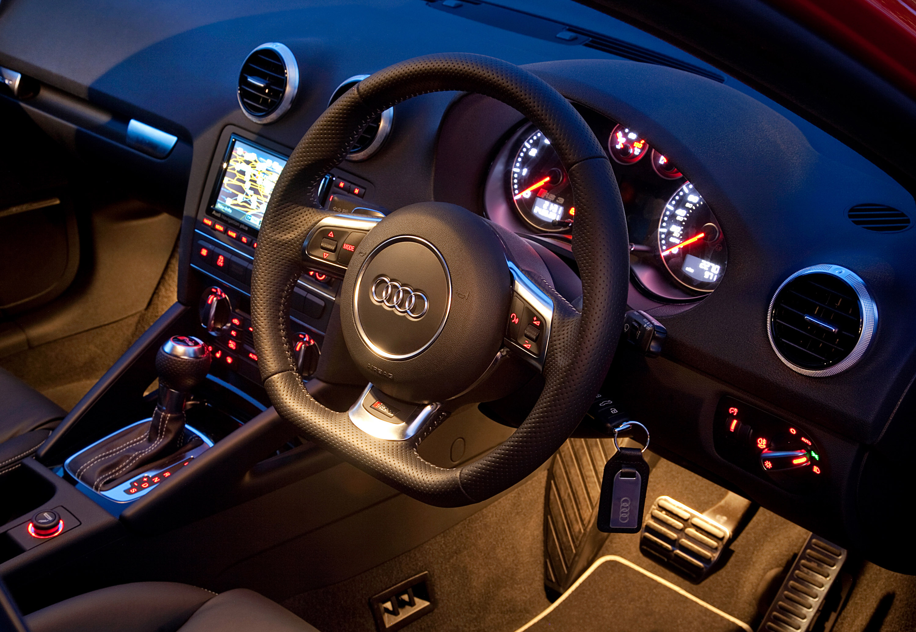 3000x2073 Audi RS3 Sportback (2012) 44 of 49