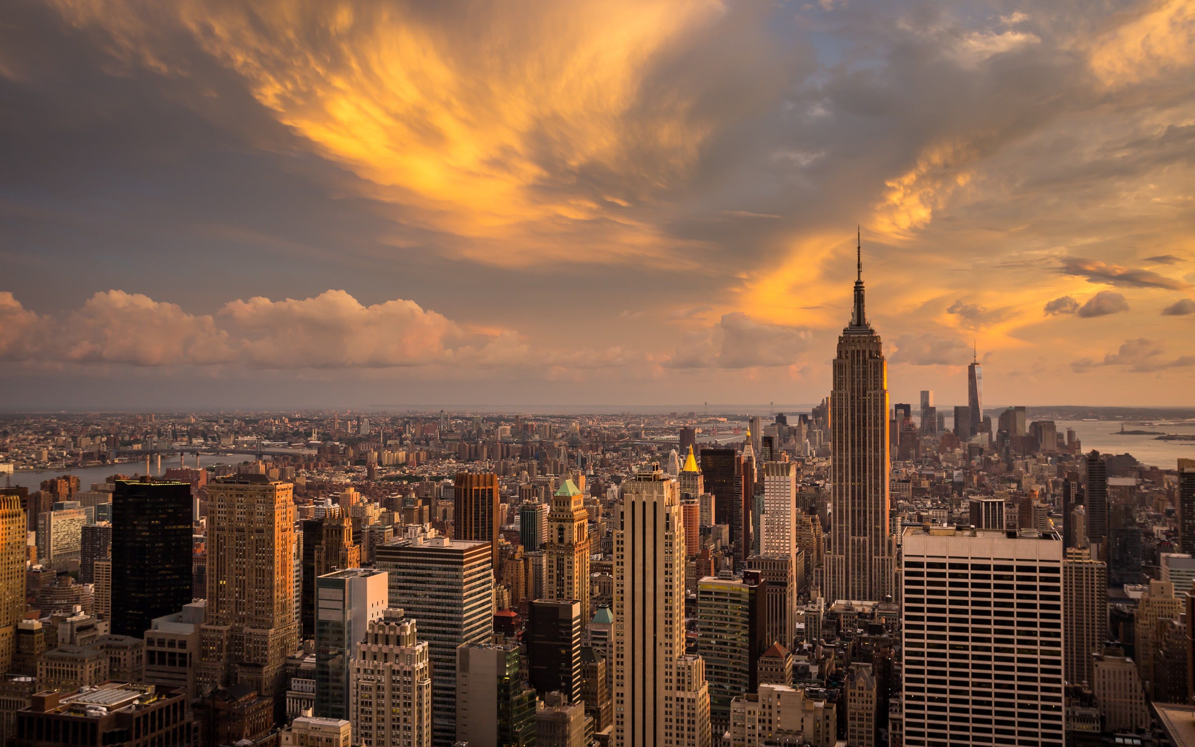 3840x2400 City Aesthetic Horizontal Wallpaper
