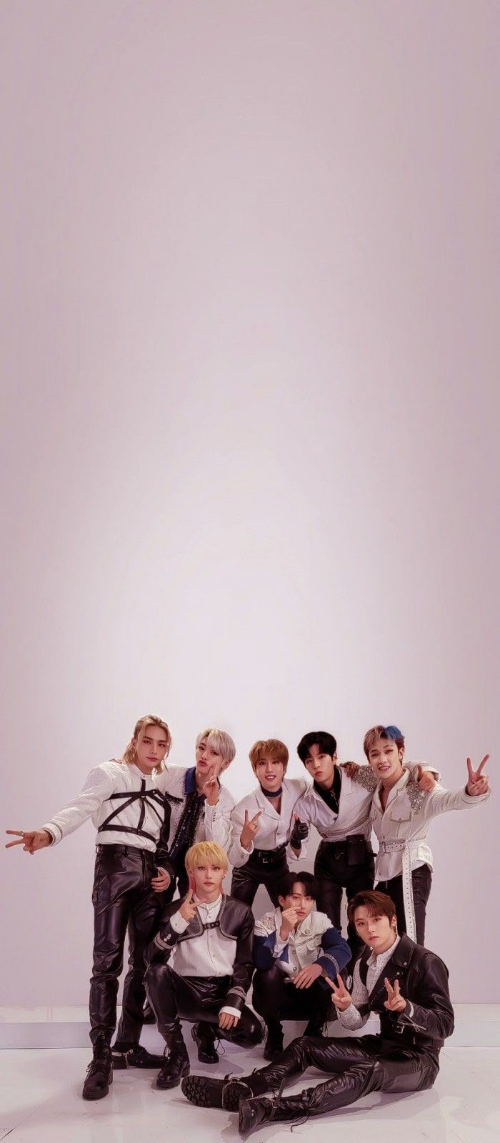 700x1600 Stray Kids iPhone Wallpaper