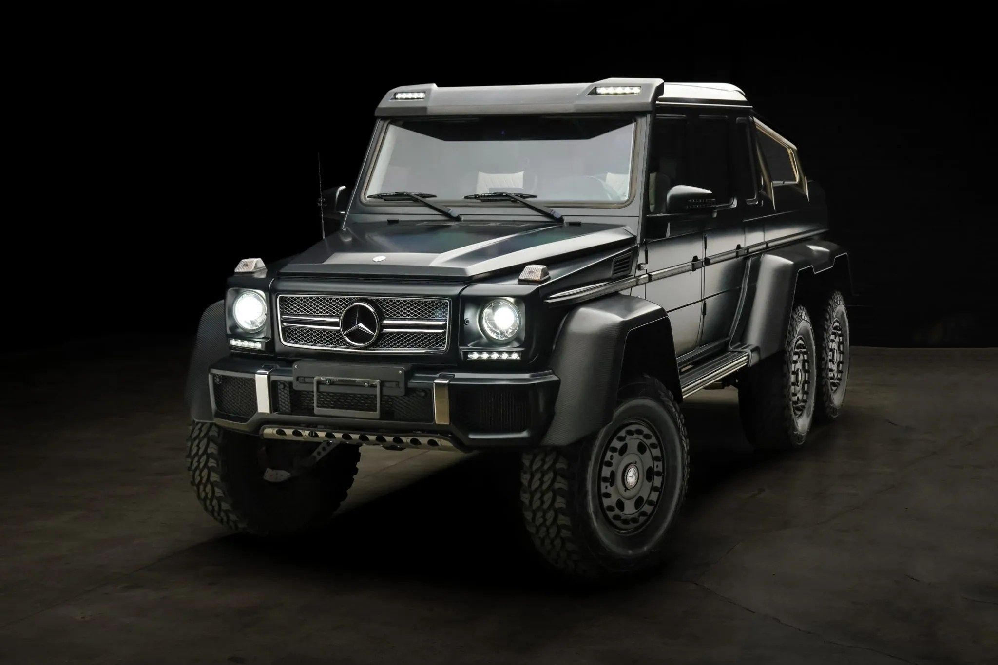 2048x1365 Make Your Luxury Off Road 6x6 Dreams Come True
