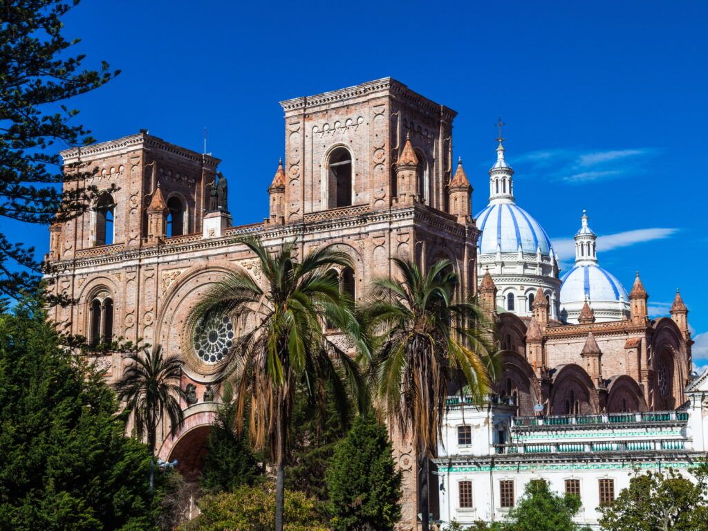 1024x768 Cuenca to visit Latin America
