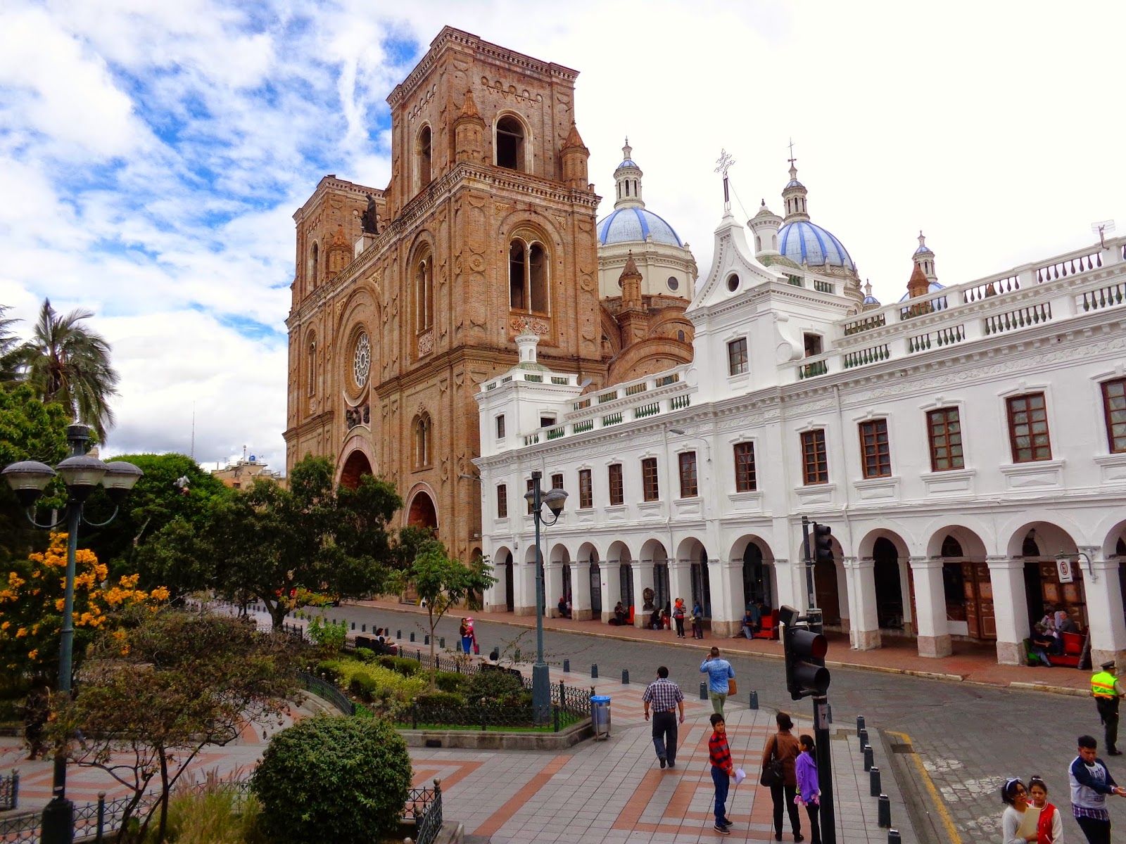 1600x1200 Going Places with J: Cuenca The Pretty One