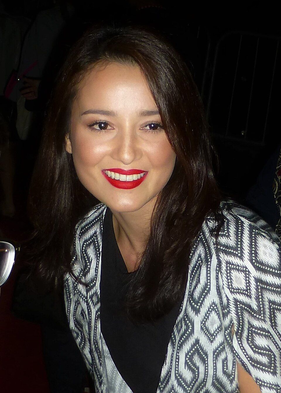 960x1343 Julie Estelle