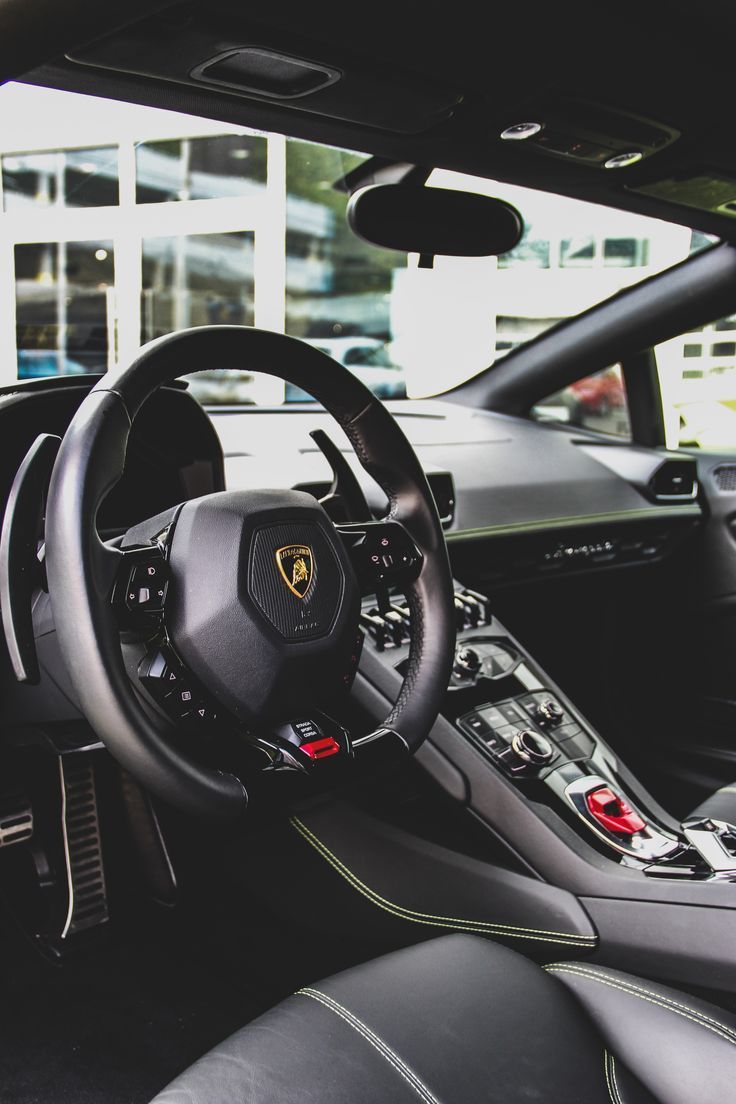 736x1104 interior Lamborghini