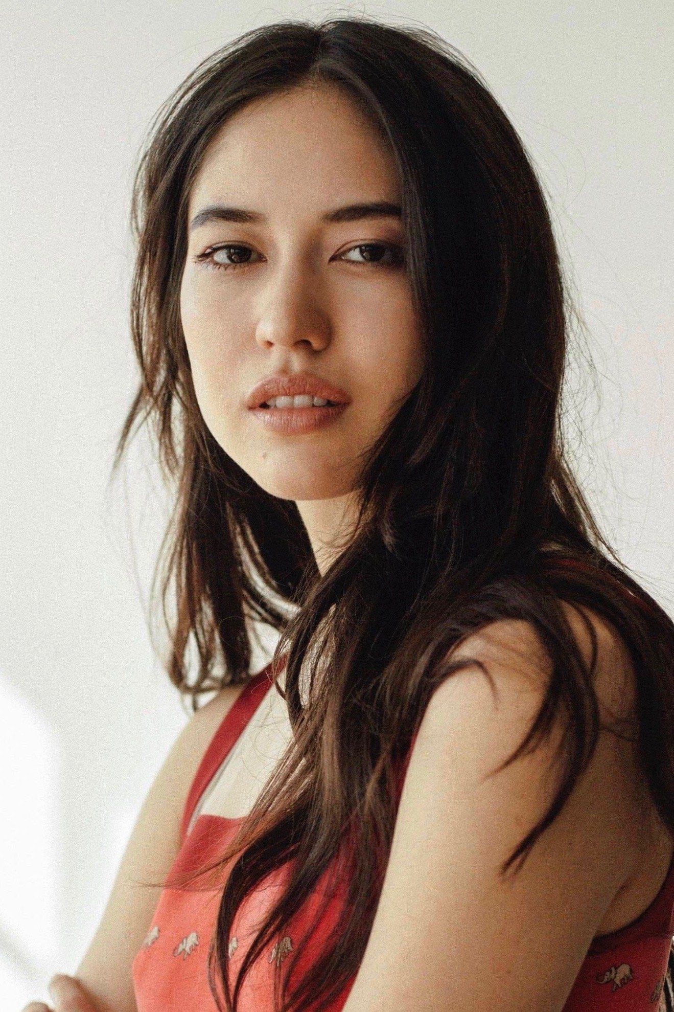 1319x1979 Sonoya Mizuno Image