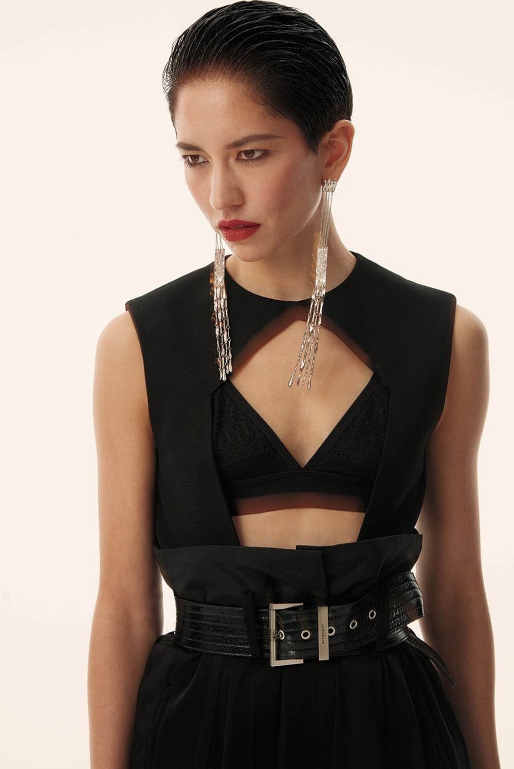 1000x1496 Image Amplified : CR FASHION BOOK: Sonoya Mizuno