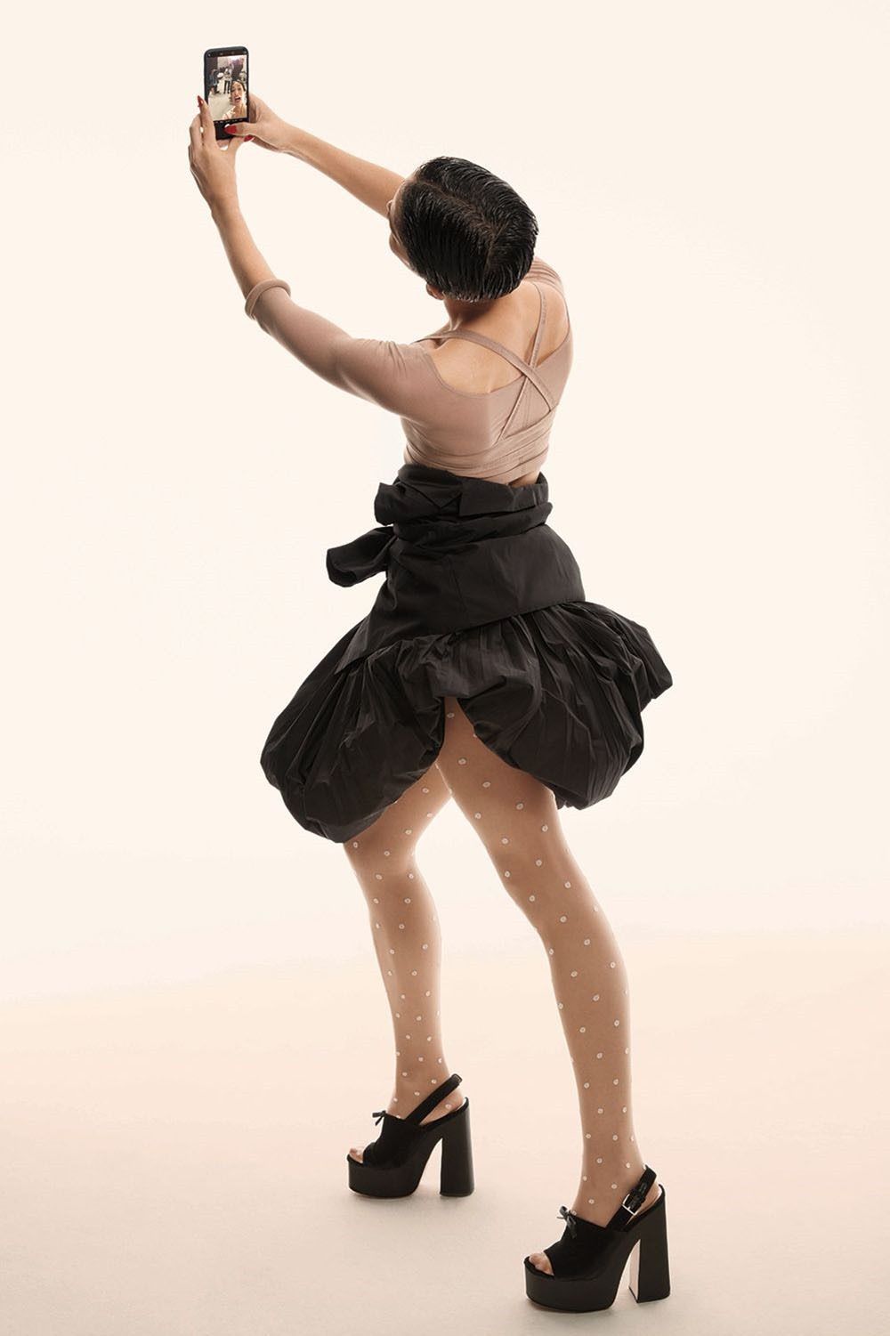 1000x1501 Image Amplified : CR FASHION BOOK: Sonoya Mizuno