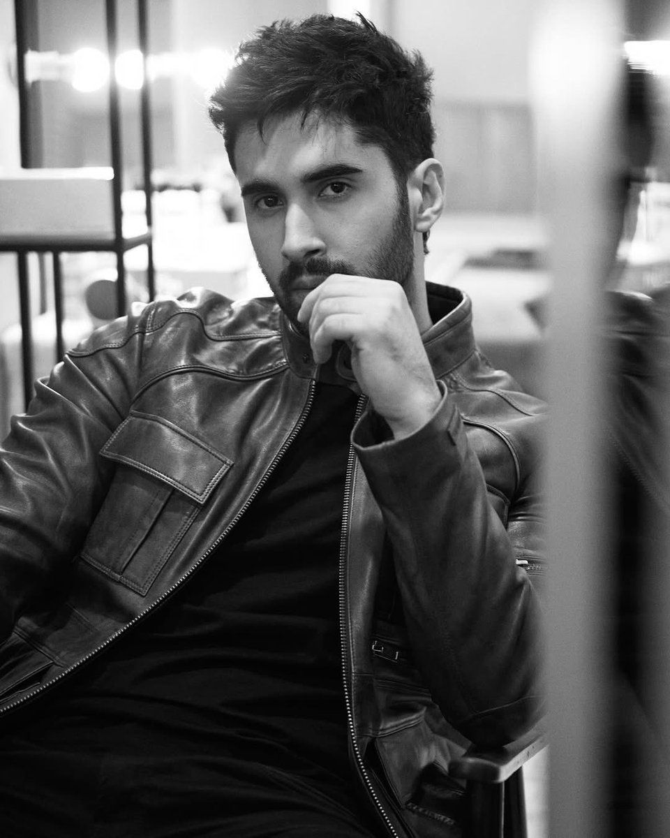 960x1200 Lakshya Lalwani / Posts / X