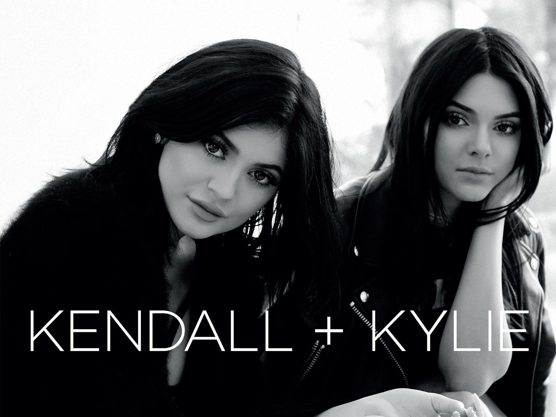 1920x1440 Kendall and Kylie Jenner new fashion collection revealed