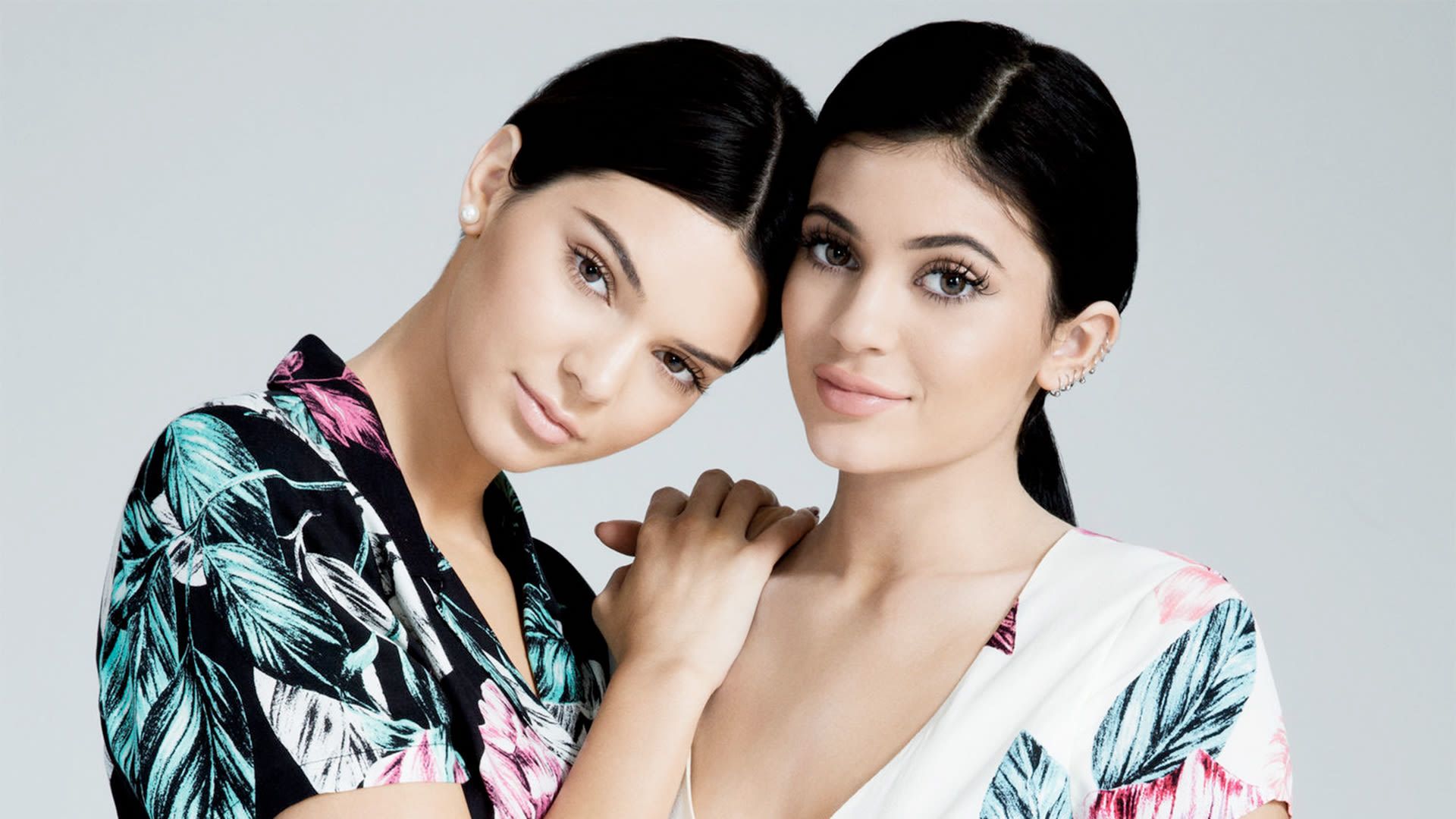 1920x1080 Sister, Sister: Kendall and Kylie Jenner Dish About Each Others’ Quirky Habits
