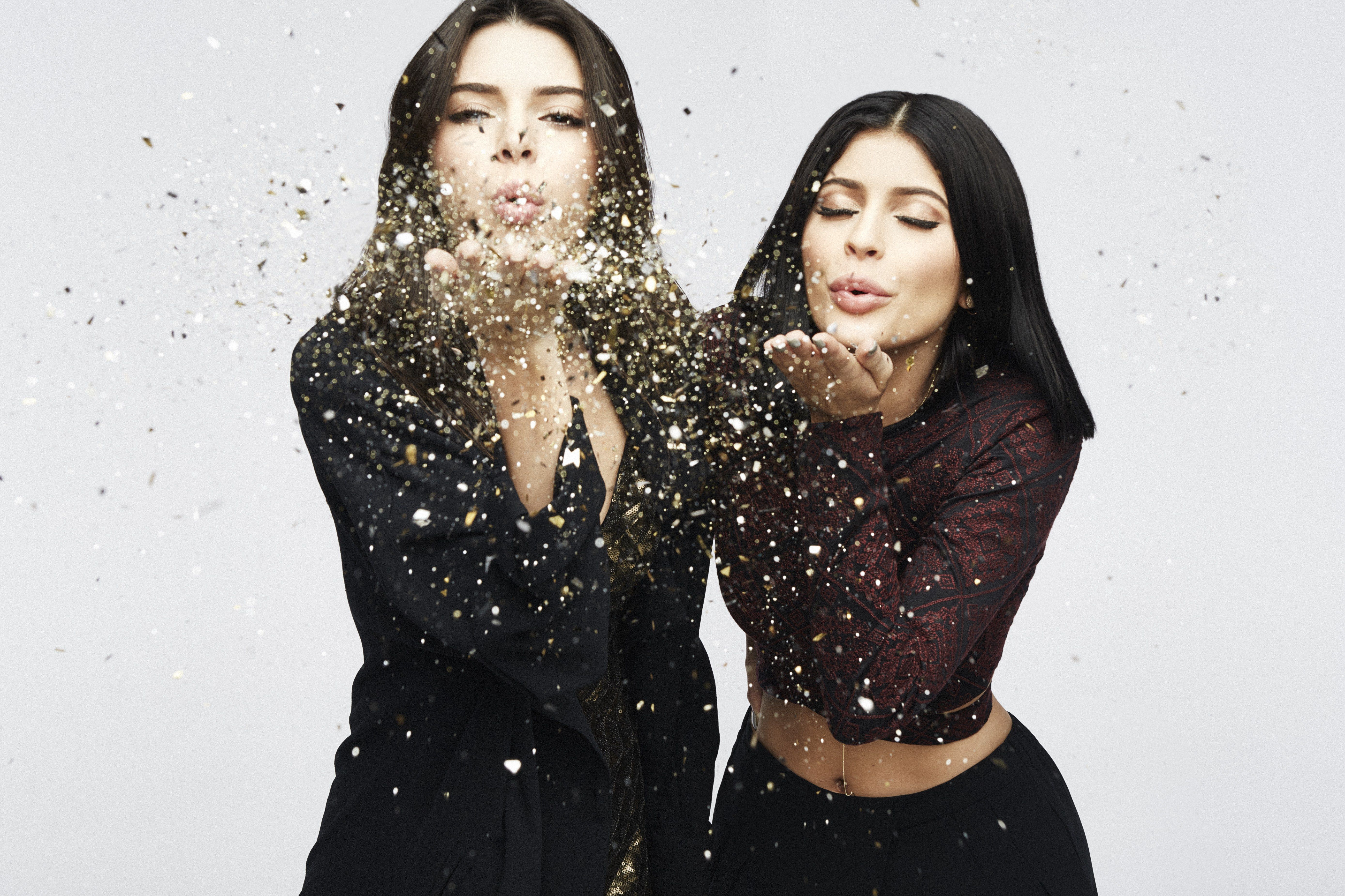 5557x3704 Kendall And Kylie Jenner 2018 Wallpaper, HD Celebrities Wallpaper, 4k Wallpaper, Image, Background, Photos and Picture