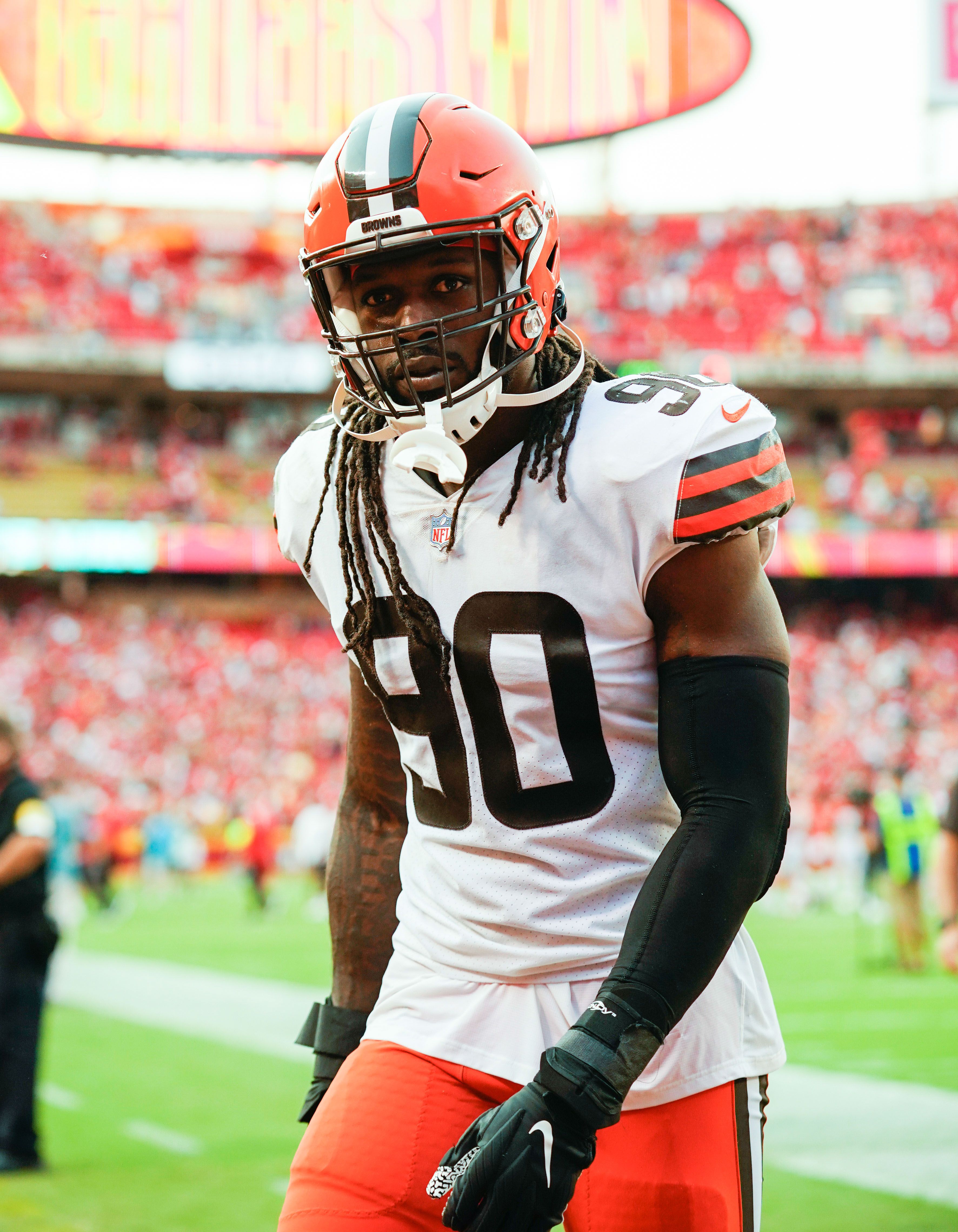3544x4559 Browns Release DE Jadeveon Clowney