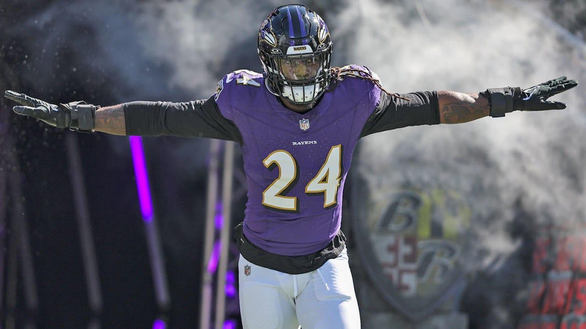 1200x675 Jadeveon Clowney talks 2023 resurgence, has high hopes for Panthers in 2024 season