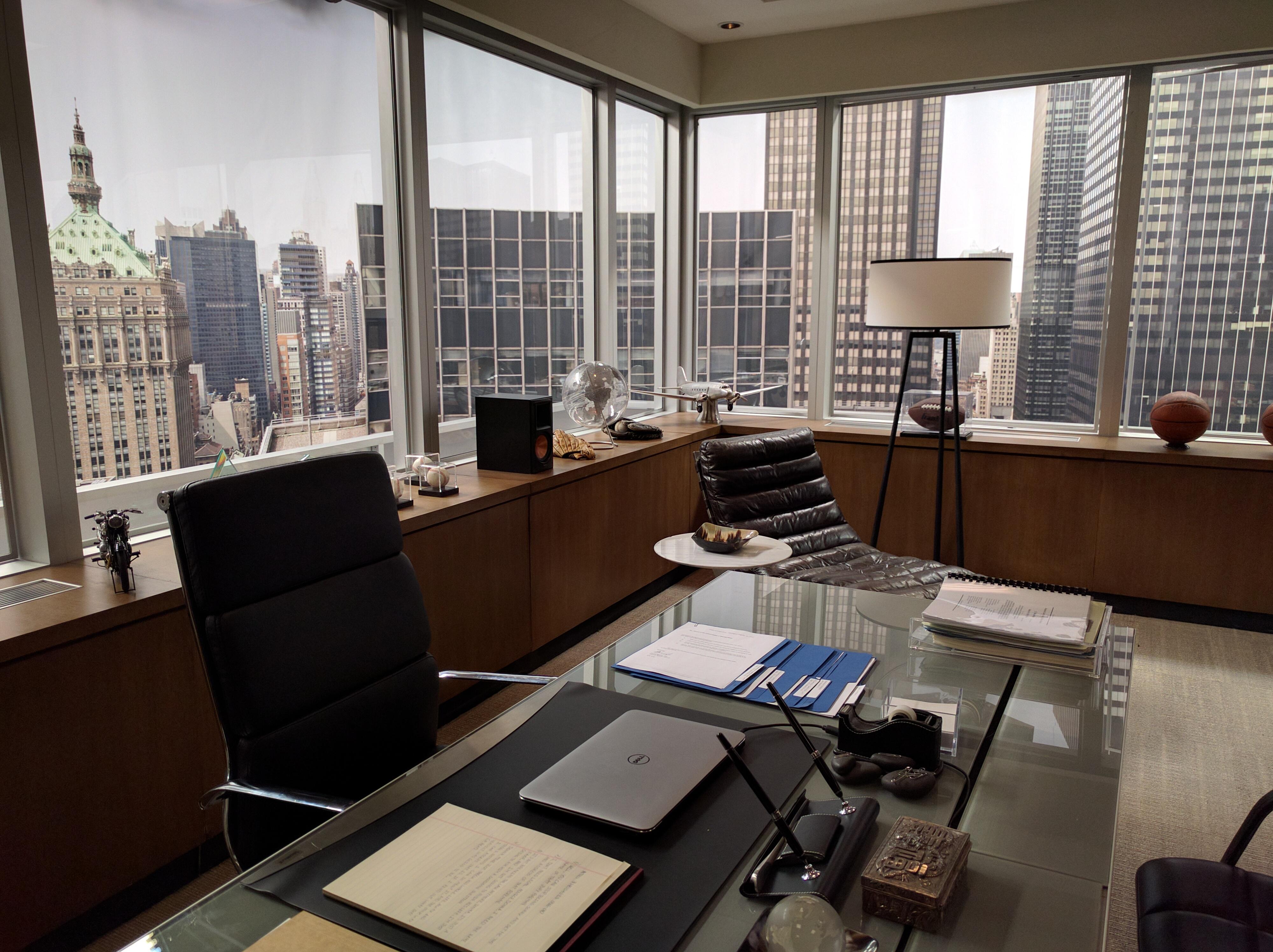 4000x2992 Harvey Specter's office from Suits. Get the hell out!