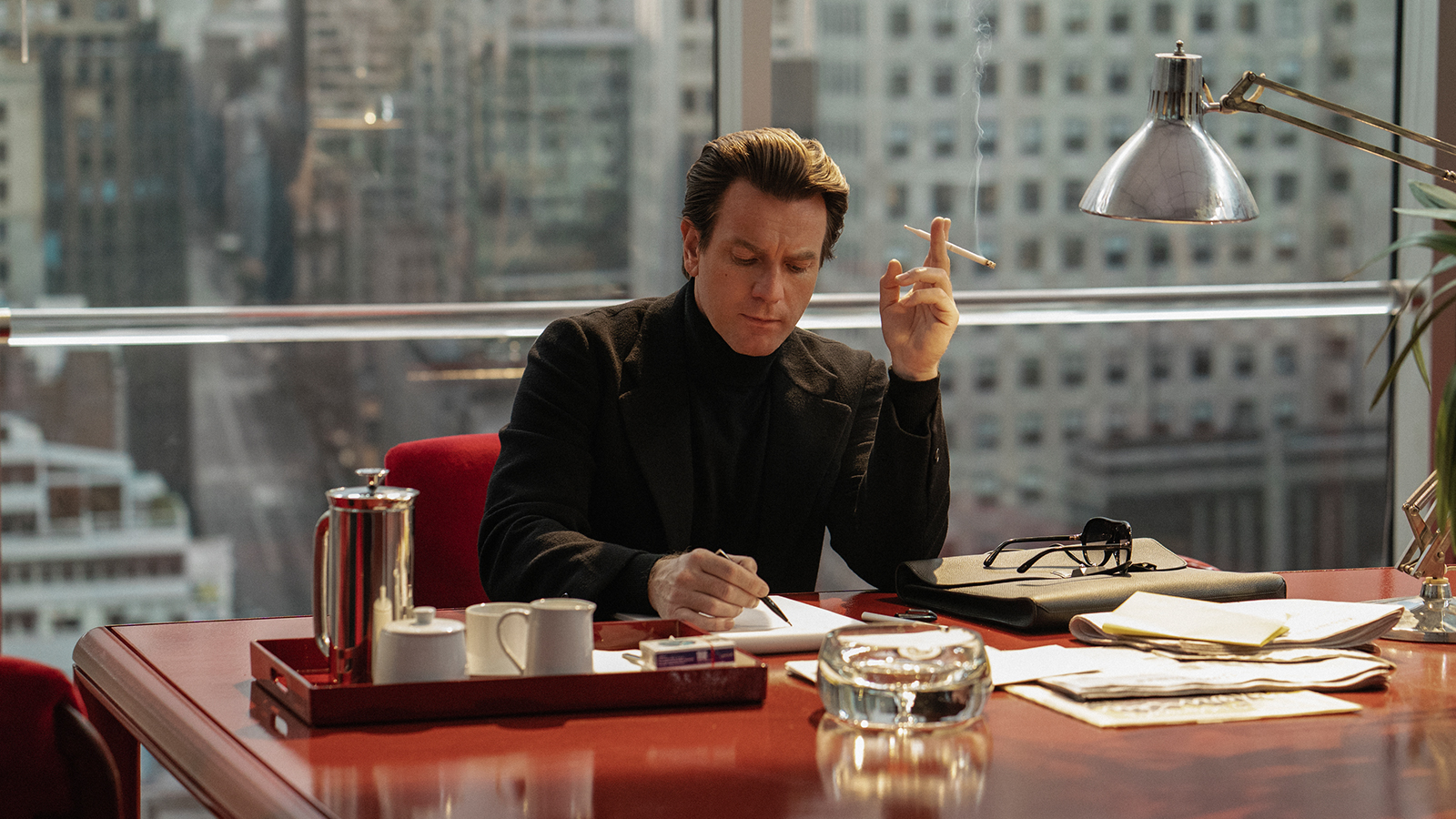 1600x900 Stylish On Screen Offices That Will Make You Reconsider WFH